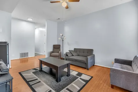 6706 South Ridgeland Avenue Chicago IL 60649