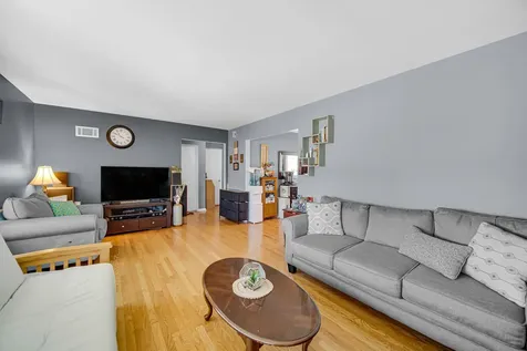 1551 Balmoral Avenue Westchester IL 60154