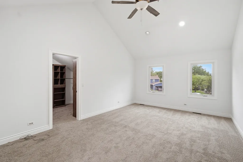1120 Lakeside Court Aurora IL 60504
