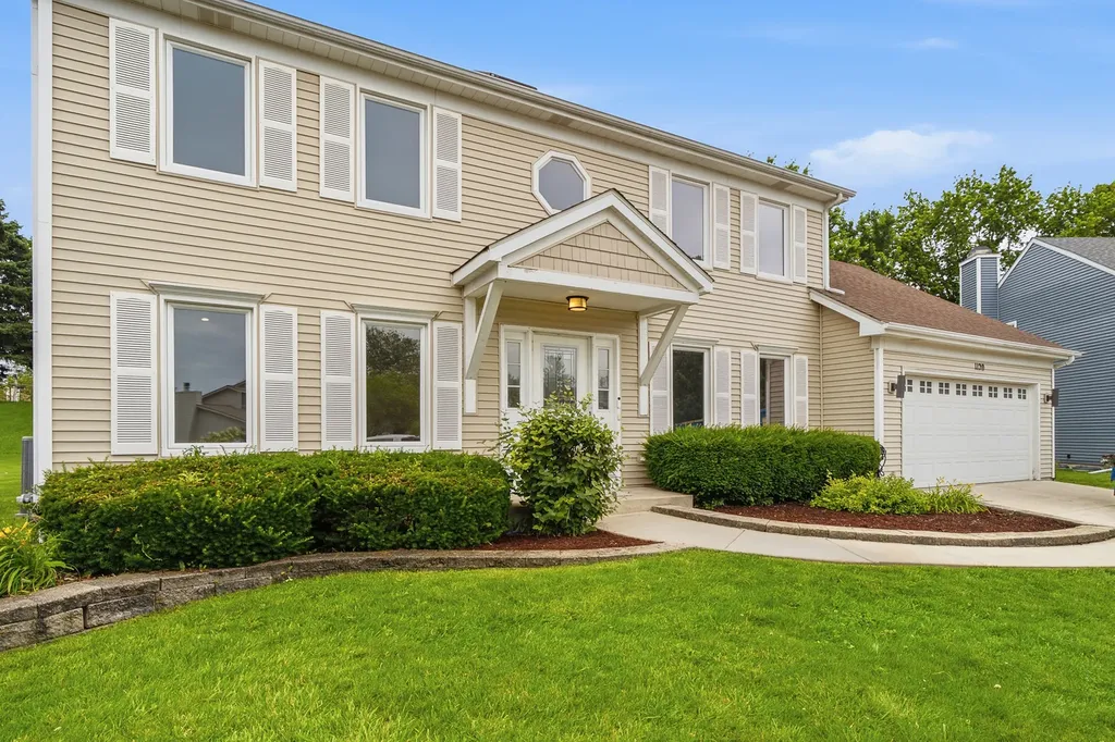 1120 Lakeside Court Aurora IL 60504