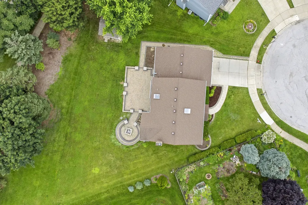 1120 Lakeside Court Aurora IL 60504