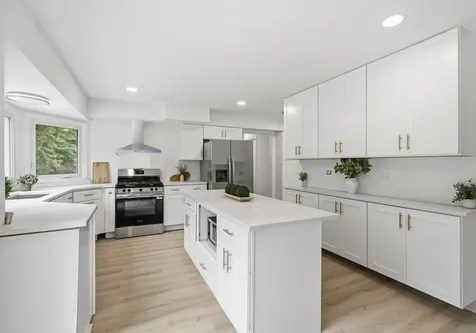1120 Lakeside Court Aurora IL 60504