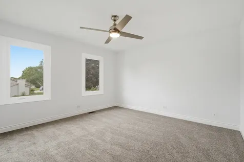 1120 Lakeside Court Aurora IL 60504