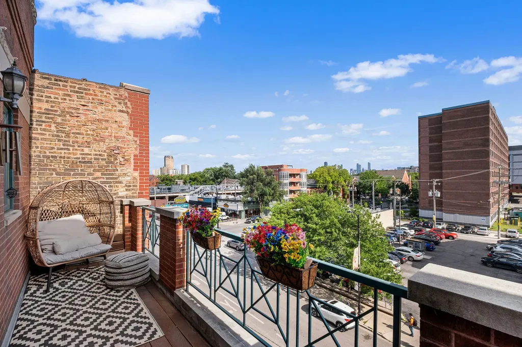 1010 West Diversey Parkway Chicago IL 60614