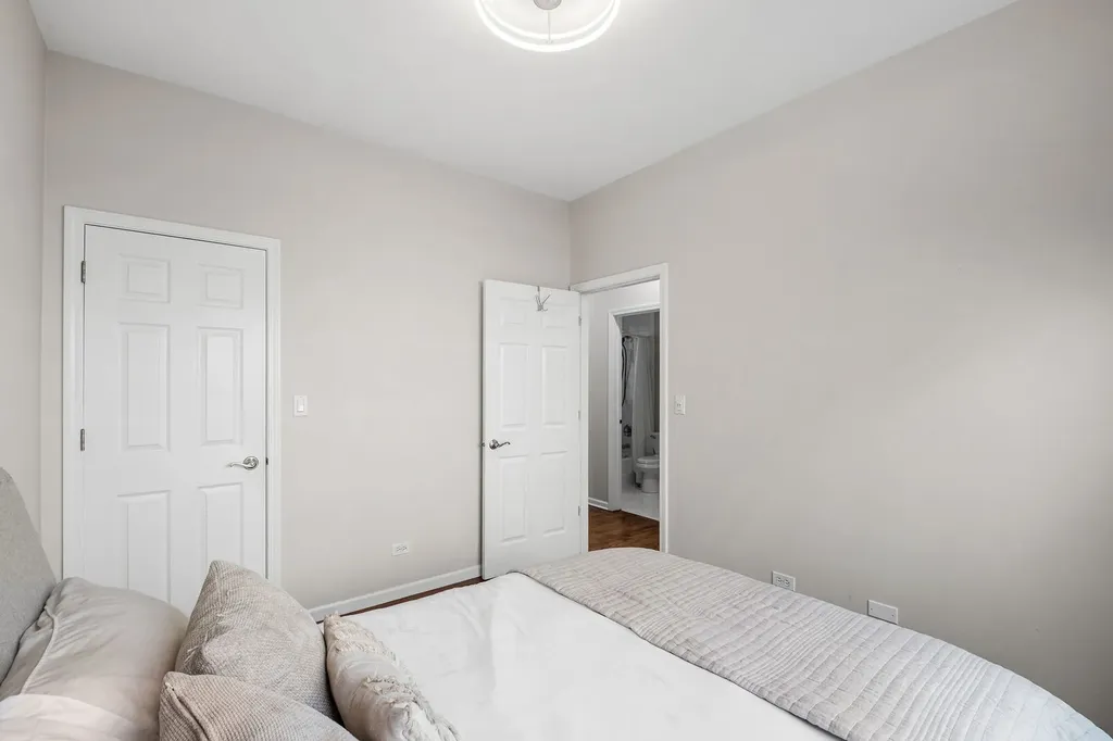 1010 West Diversey Parkway Chicago IL 60614