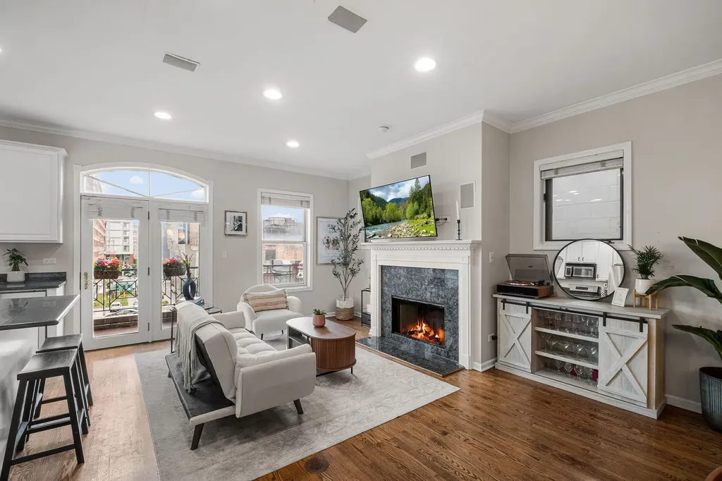 1010 West Diversey Parkway Chicago IL 60614