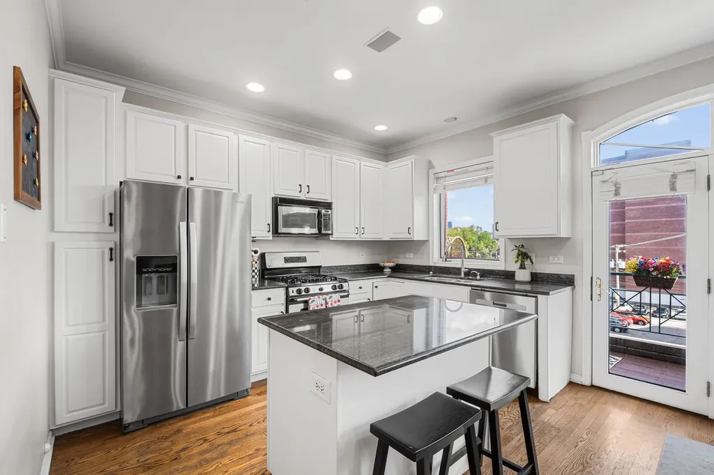 1010 West Diversey Parkway Chicago IL 60614