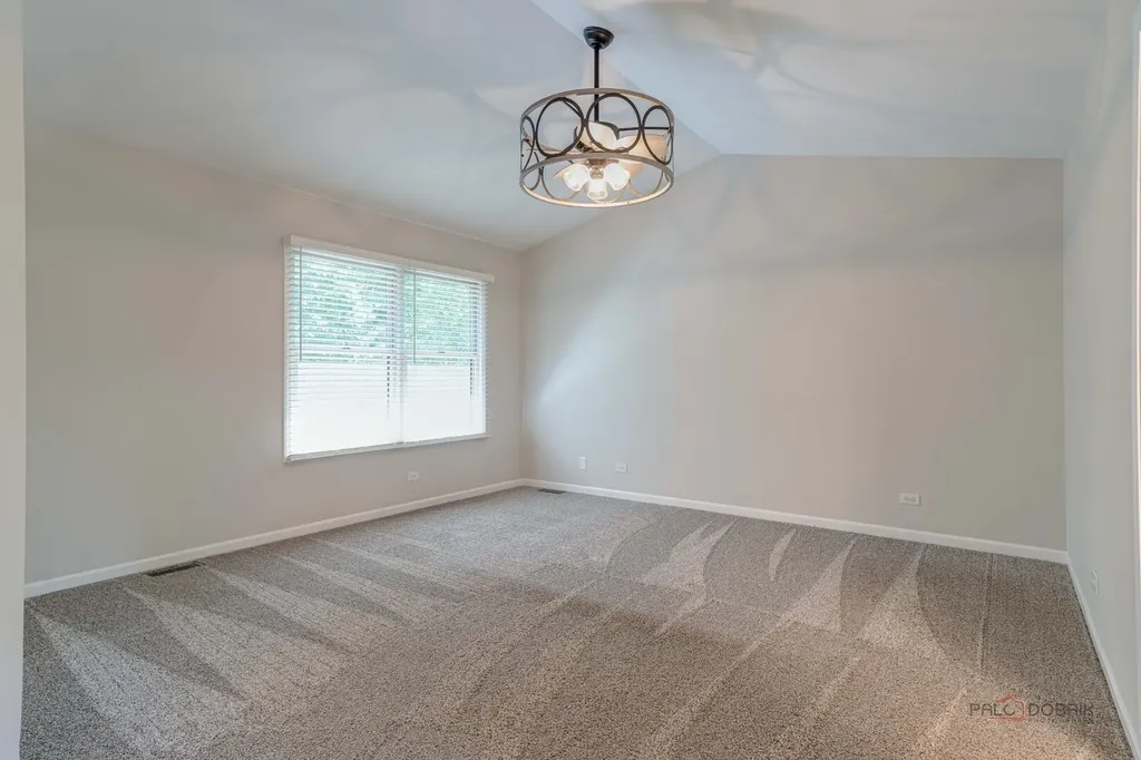 688 Wood Creek Drive Antioch IL 60002