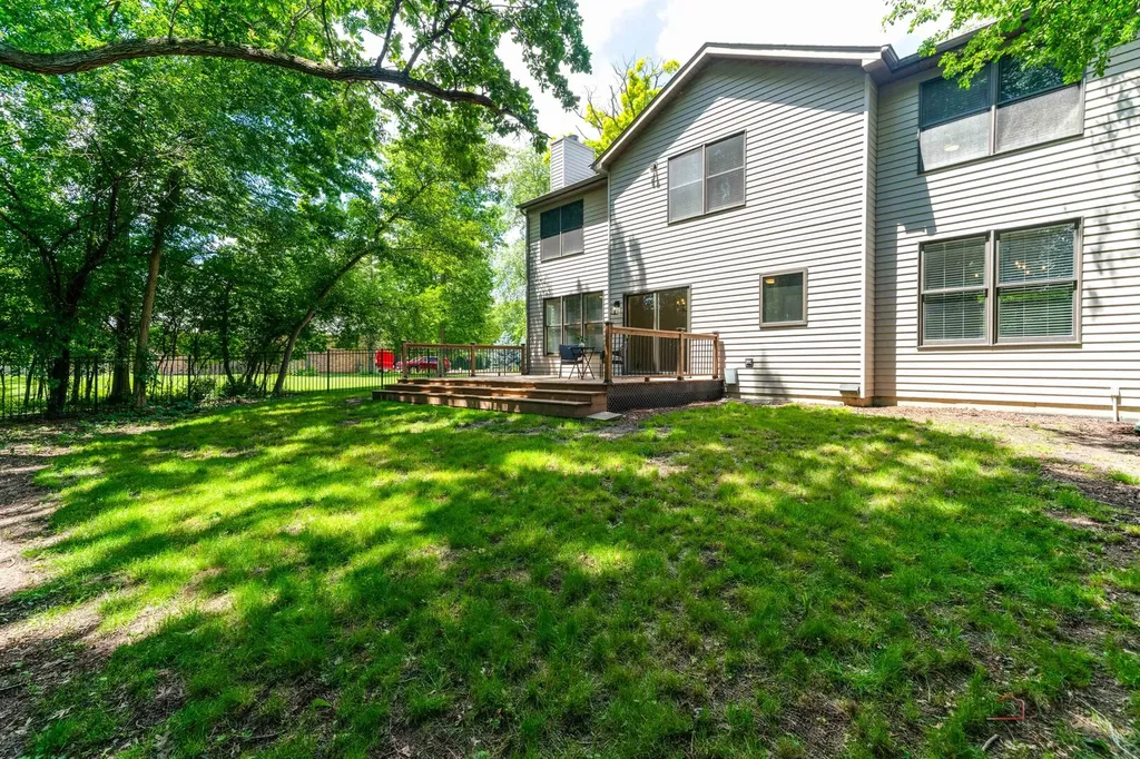688 Wood Creek Drive Antioch IL 60002