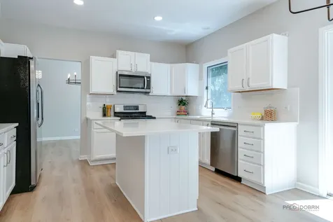 688 Wood Creek Drive Antioch IL 60002