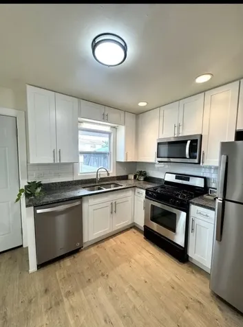 263 Green Court Wood Dale IL 60191