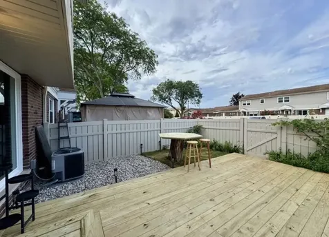 263 Green Court Wood Dale IL 60191