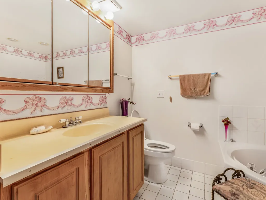 6800 North Harlem Avenue Chicago IL 60631