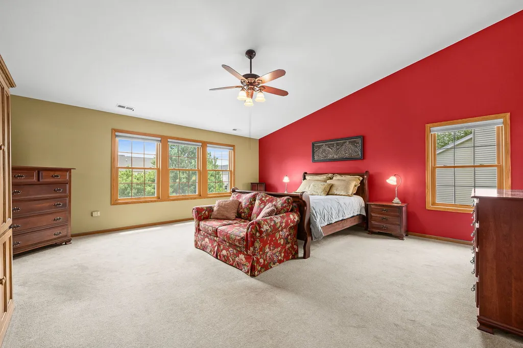 1813 Trevino Circle Bolingbrook IL 60490