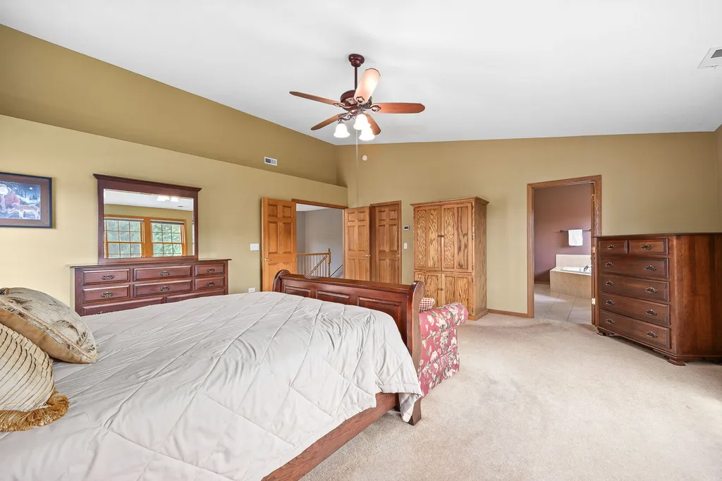 1813 Trevino Circle Bolingbrook IL 60490