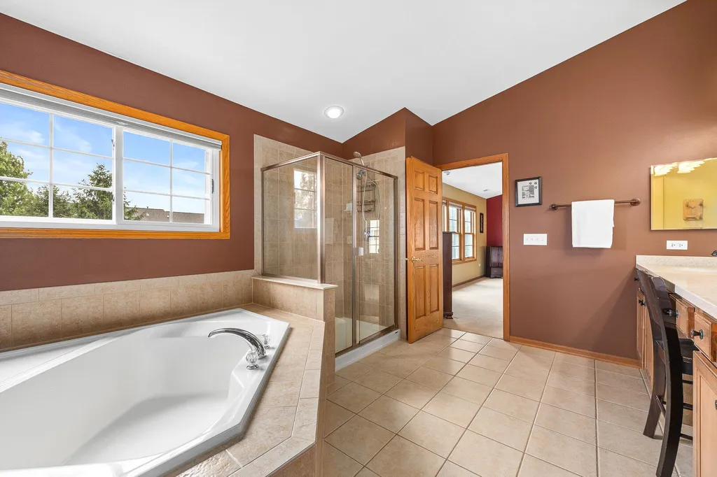 1813 Trevino Circle Bolingbrook IL 60490