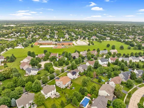 1813 Trevino Circle Bolingbrook IL 60490