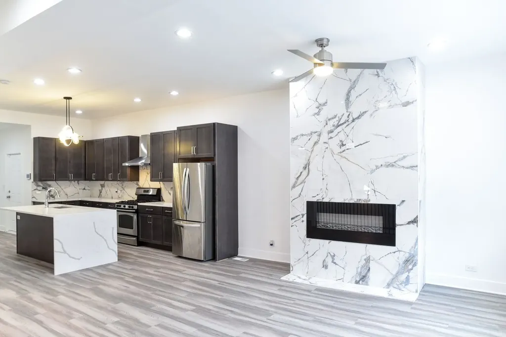 5843 South Indiana Avenue Chicago IL 60637