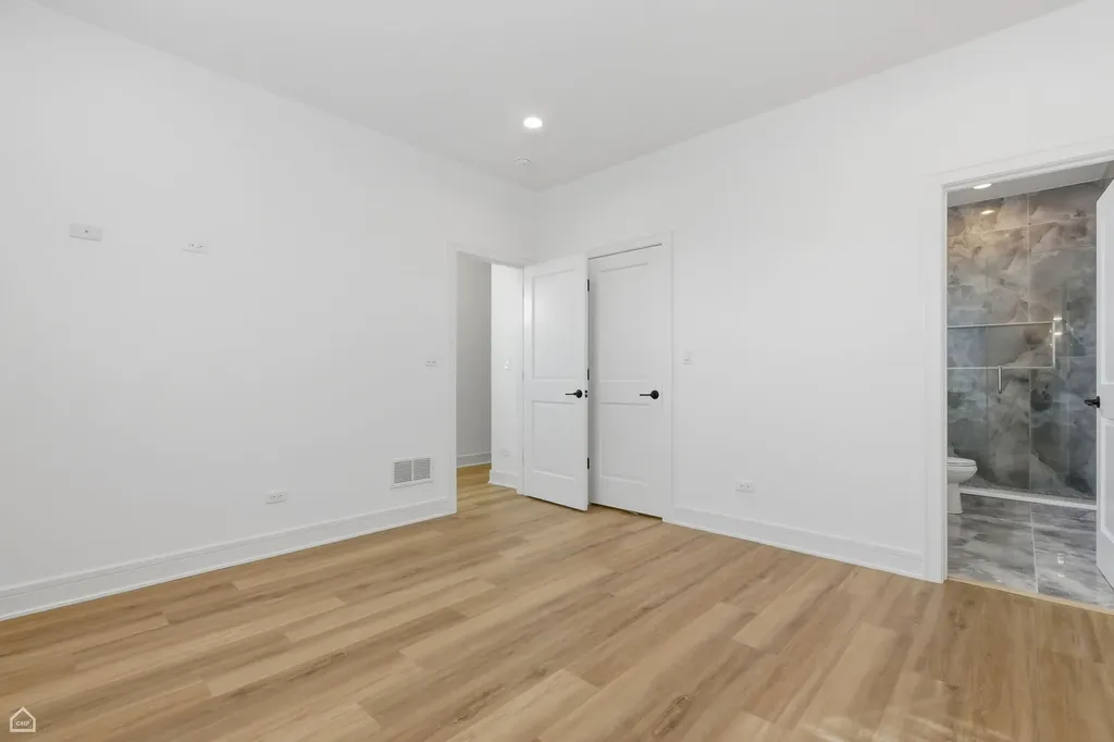 4841 South Prairie Avenue Chicago IL 60615