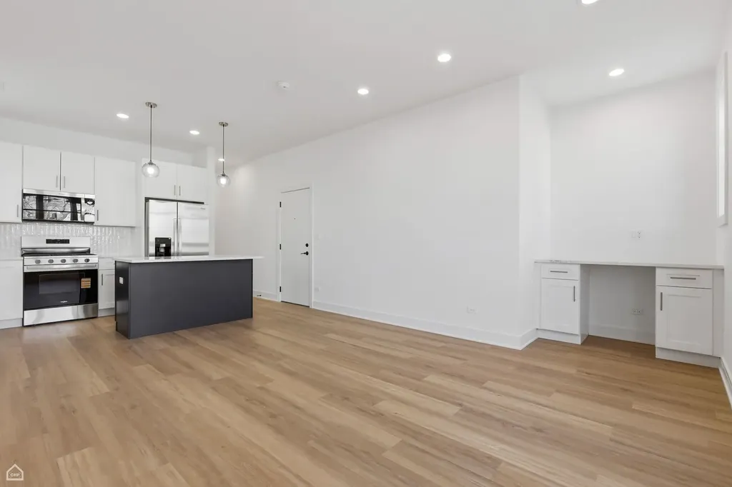 4841 South Prairie Avenue Chicago IL 60615