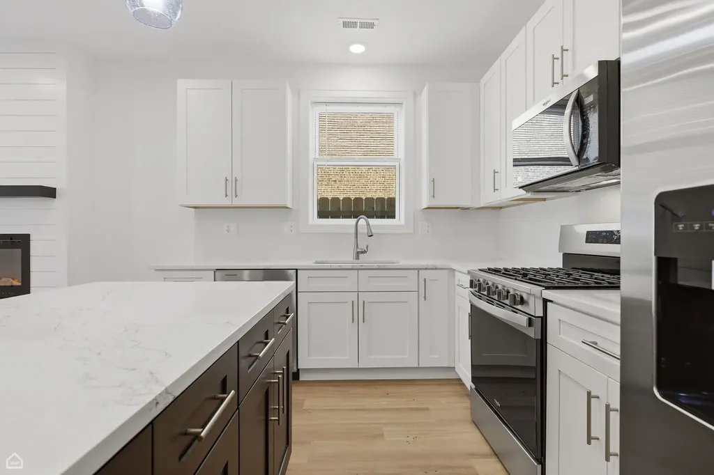 4841 South Prairie Avenue Chicago IL 60615