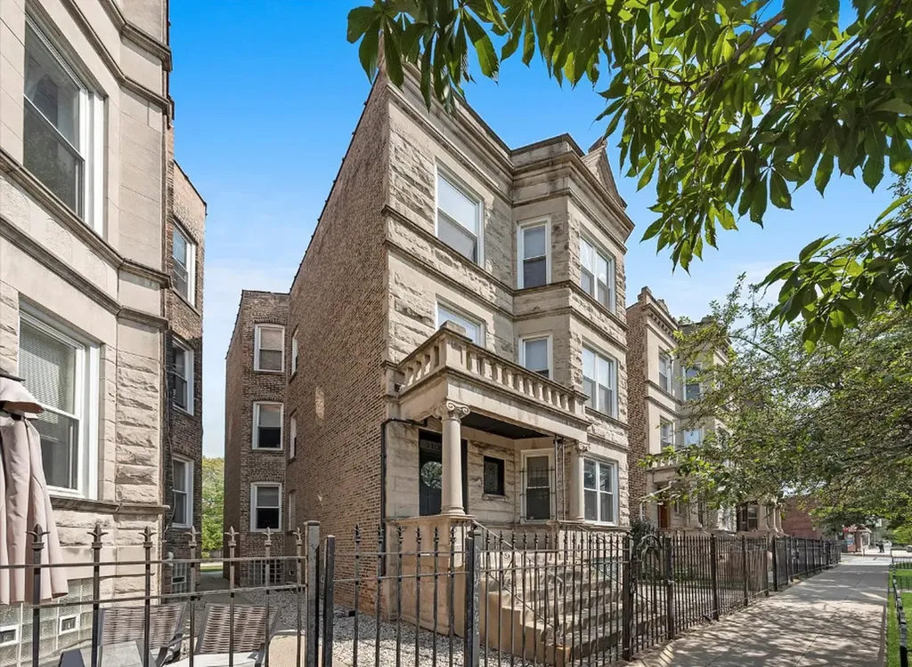 3106 West Fullerton Avenue Chicago IL 60647