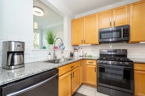 3136 Falling Waters Lane Lindenhurst IL 60046