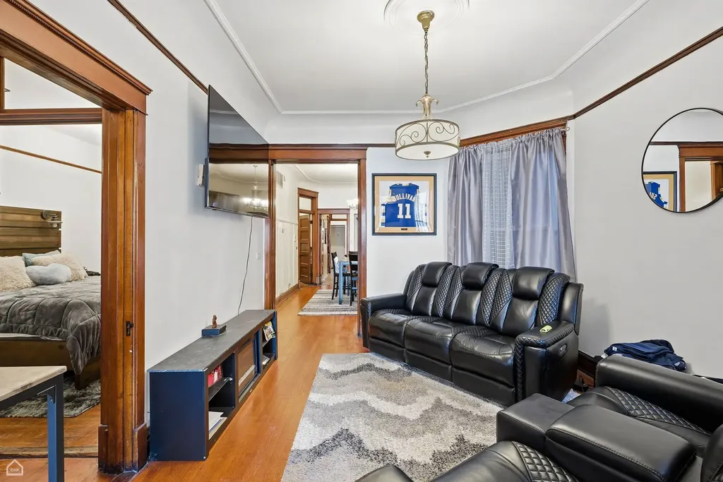 4736 South Prairie Avenue Chicago IL 60615