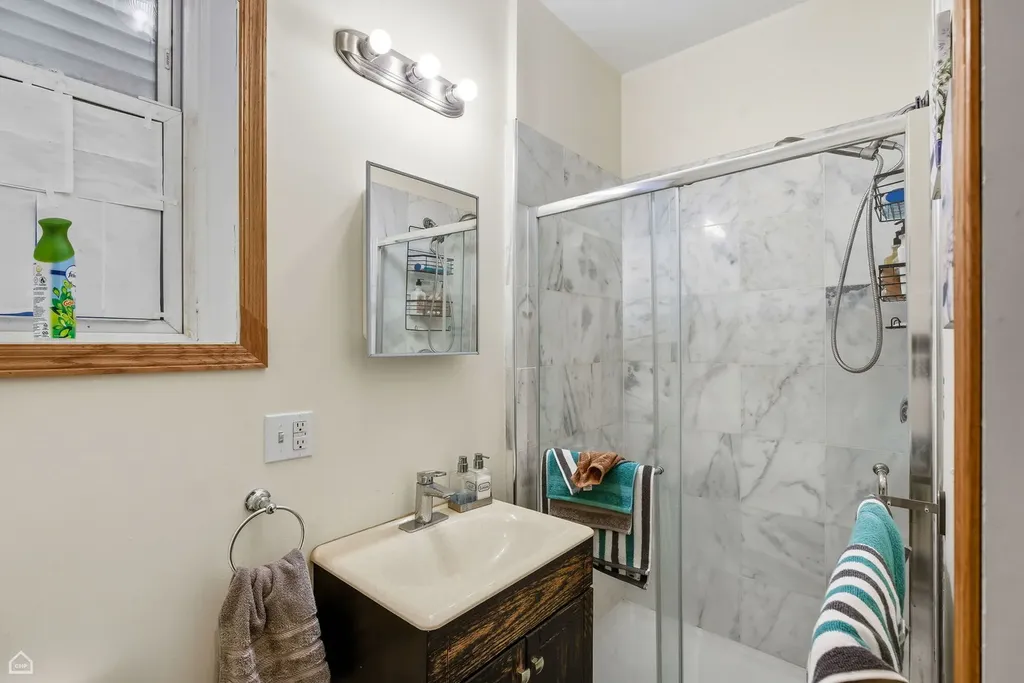 4736 South Prairie Avenue Chicago IL 60615