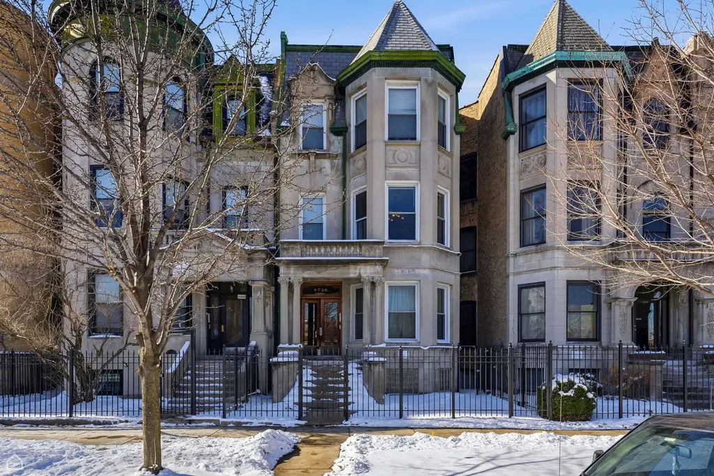 4736 South Prairie Avenue Chicago IL 60615