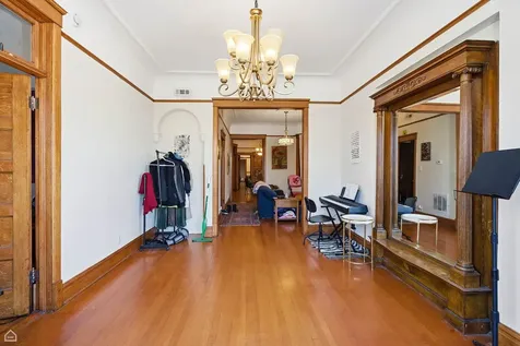 4736 South Prairie Avenue Chicago IL 60615