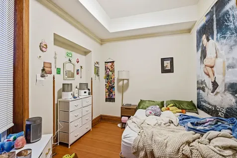 4736 South Prairie Avenue Chicago IL 60615