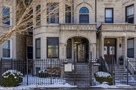 4736 South Prairie Avenue Chicago IL 60615
