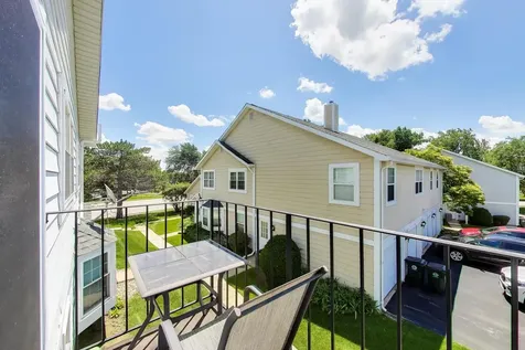447 North Cambridge Drive Palatine IL 60067