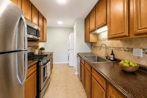 447 North Cambridge Drive Palatine IL 60067