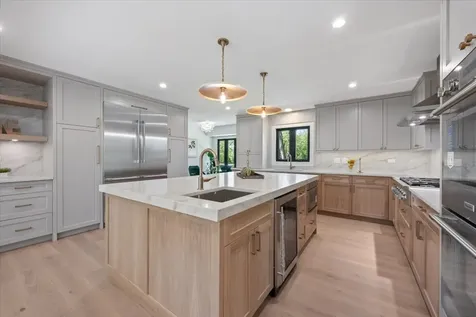 1975 Sunset Ridge Road Northfield IL 60093