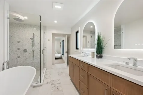 1975 Sunset Ridge Road Northfield IL 60093