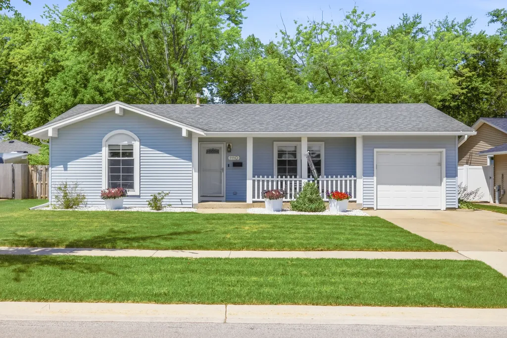 1110 West Glenn Trail Elk Grove Village IL 60007