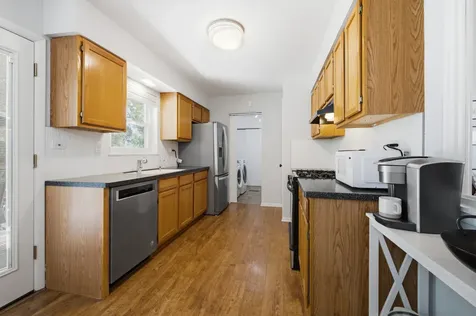 1110 West Glenn Trail Elk Grove Village IL 60007