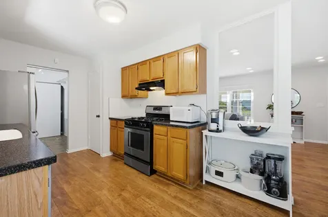 1110 West Glenn Trail Elk Grove Village IL 60007
