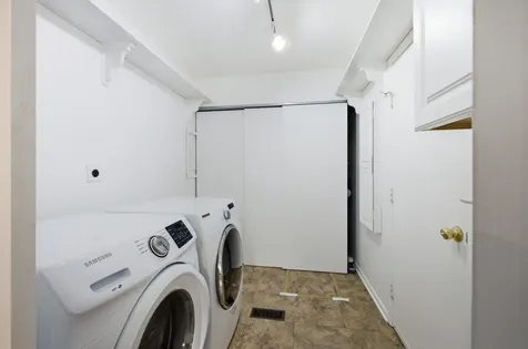 1110 West Glenn Trail Elk Grove Village IL 60007