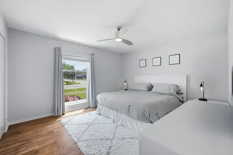 1110 West Glenn Trail Elk Grove Village IL 60007