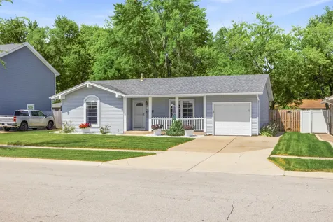 1110 West Glenn Trail Elk Grove Village IL 60007