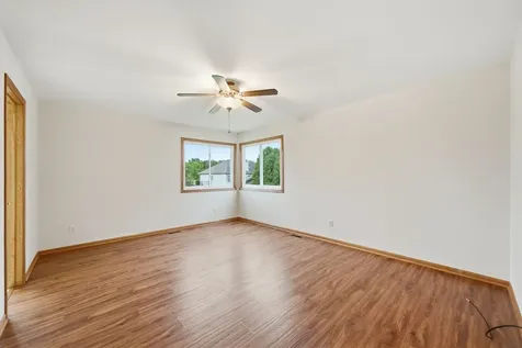 1346 Knolls Avenue S Dekalb IL 60115