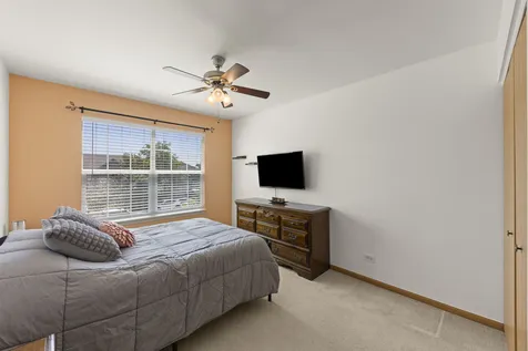 2285 Stacy Circle Montgomery IL 60538