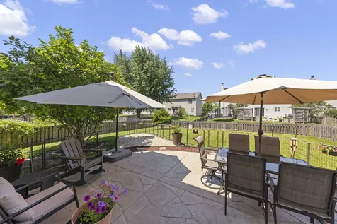 2285 Stacy Circle Montgomery IL 60538