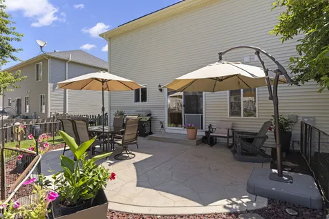 2285 Stacy Circle Montgomery IL 60538