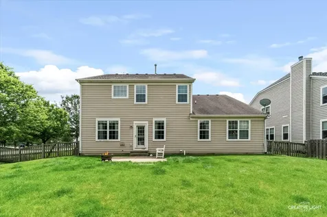 461 Mooresfield Street Elgin IL 60124