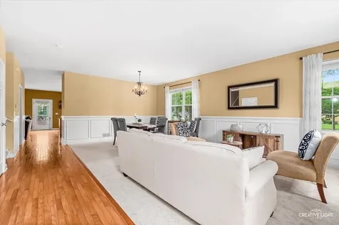 461 Mooresfield Street Elgin IL 60124