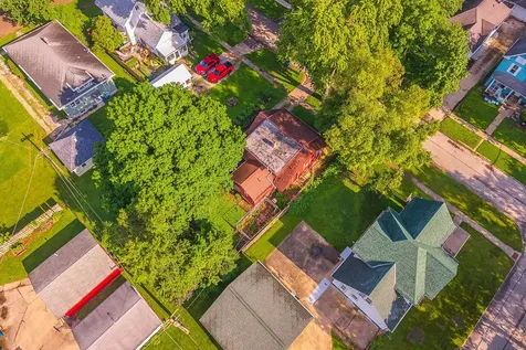 216 East Elmwood Street Pontiac IL 61764